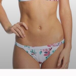 BOTTOM NLY. .Minkpink Pretty Petals Bikini bottom M. Bottom Only. NWT
